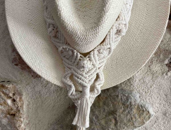 chapeau white bohemian site close up